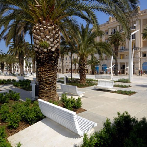 SPLIT