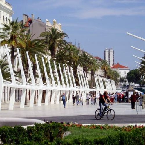 SPLIT